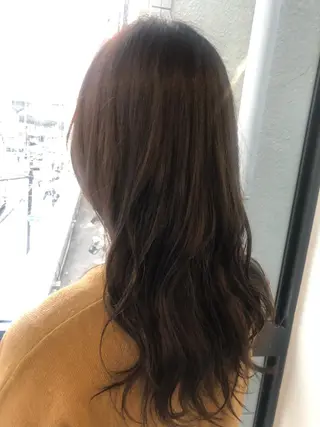 セミロング カラー 髪質改善&ブリーチ 伊勢 祐一郎のヘアスタイル