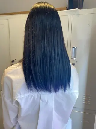 カラー amble luxe 伊畑優希のヘアスタイル