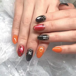 ミディアム ネイル ハク キのネイルデザイン