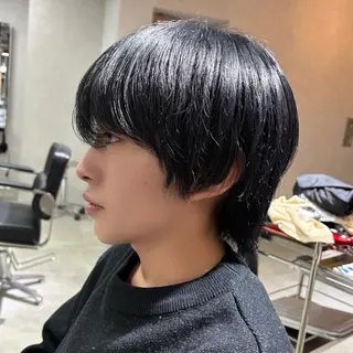 カラー メンズ ★デザインカラー ハイトーン ももか★のヘアスタイル