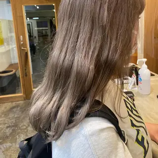 セミロング Fenster所属・田口 樹理のヘアスタイル