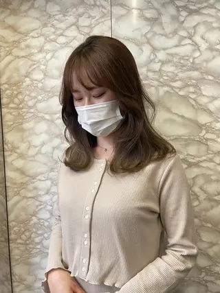 ミディアム カラー YEAU　PLUS所属・極上の艶髪 RINAのヘアスタイル