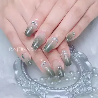 ネイル 桃香 Minaのネイルデザイン