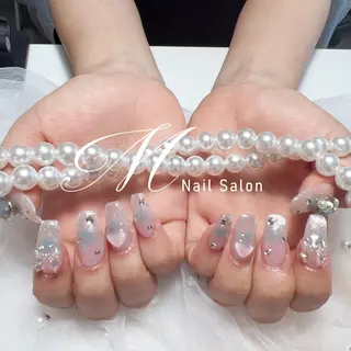 ネイル Mネイル✨パラ取扱店 85%OFF中✨のネイルデザイン