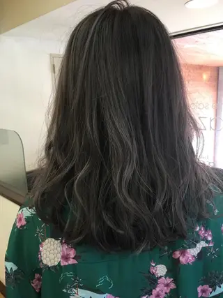 ミディアム カラー 萌花　moeka /韓国/レイヤーのヘアスタイル