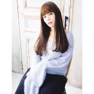 ロング SHINY シャイニー千住大橋のヘアスタイル