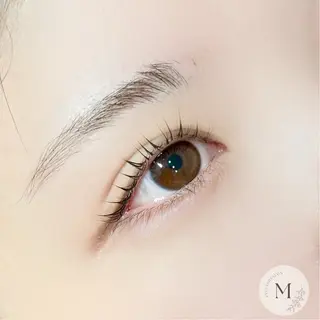 マツエク・マツパ eyelash salon M所属・M. yuinaの眉毛・アイブロウイメージ