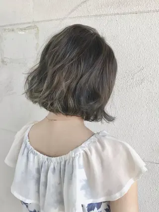 ショート カラー ボブ・レイヤーカット 吉敷航一のヘアスタイル