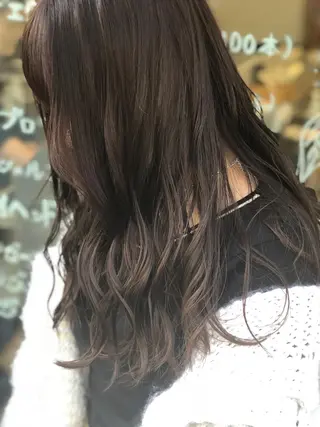 セミロング カラー 樋渡 侑希のヘアスタイル