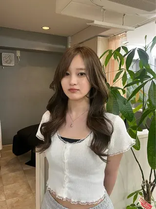 カラー ANFINI所属・長崎 妃日衣のヘアスタイル