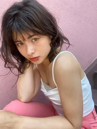 ミディアム ハイトーンカラー🍑 心斎橋のヘアスタイル