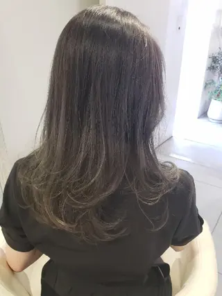 ロング カラー 樋口 千尋のヘアスタイル
