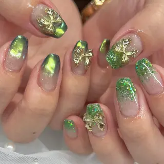 ネイル 内田 里穂のネイルデザイン