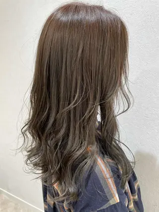ロング うる艶レイヤーカット hinakoのヘアスタイル