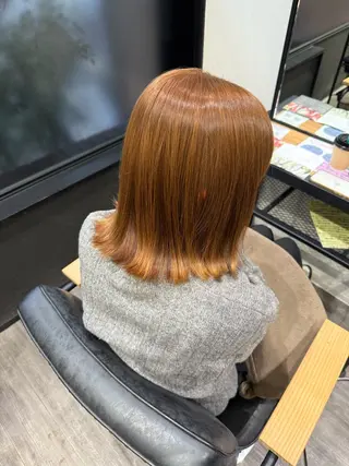 ミディアム カラー 上田 紗也のヘアスタイル