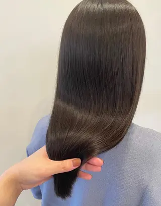 ミディアム カラー カノエ 乃木店のヘアスタイル