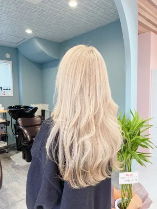 ロング カラー ✨️💎山口 真依💎✨️のヘアスタイル