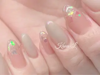 ネイル 芦辺 香奈のネイルデザイン