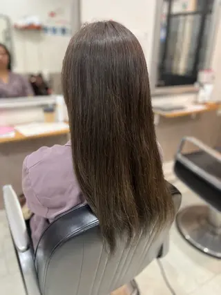 カラー 艶髪🥣透明感カラー 🫧前田奈津実のヘアスタイル