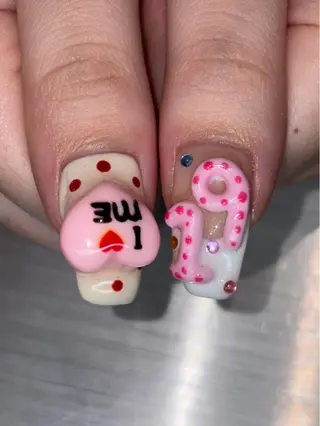 ネイル 👽個性派ネイル🎀 komachiのマツエク・マツパデザイン