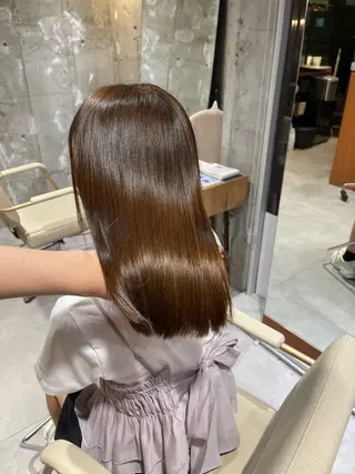 セミロング カラー ヘアアレンジ esse所属・阪倉 美玲のヘアスタイル