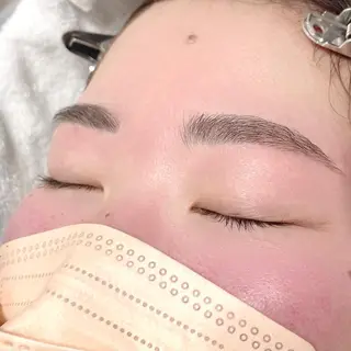 アイブロウ paulele. 副店長Mizukiのマツエク・マツパデザイン