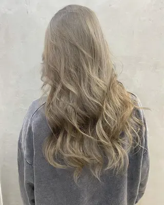 ロング カラー ヘアアレンジ 韓国/ハイトーン/ ボブ🎀MIKU🎀のヘアスタイル