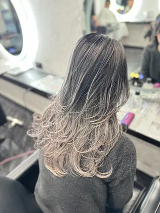 カラー LOHAS 優来（ユラ）のヘアスタイル