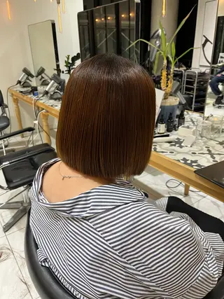 ミディアム ナミ🩶暗髪/暖色 ❤️/透明感/縮毛のヘアスタイル