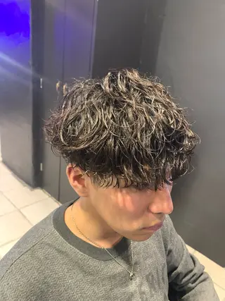 ミディアム メンズ メンズパーマ/難波/ 心斎橋　室園亮佑のヘアスタイル