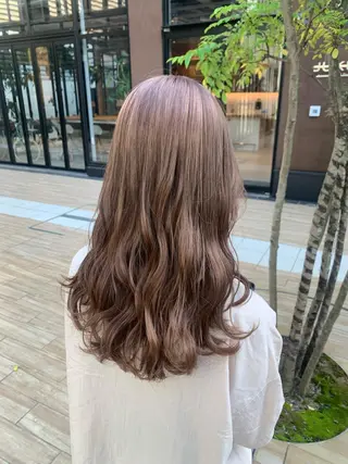 ロング カラー ヘアアレンジ yuka .のヘアスタイル