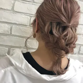ミディアム カラー ヘアアレンジ GLROW haruhiのヘアスタイル