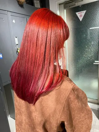 ミディアム カラー M IIのヘアスタイル