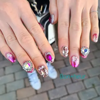 ネイル 宮口 紗子のネイルデザイン