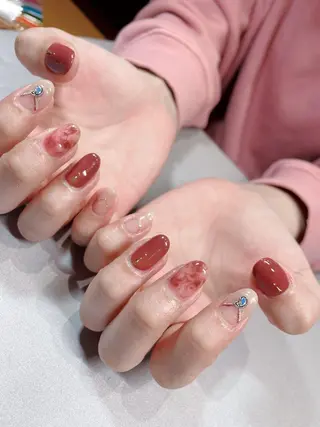 ネイル iiloo aromaworksのネイルデザイン