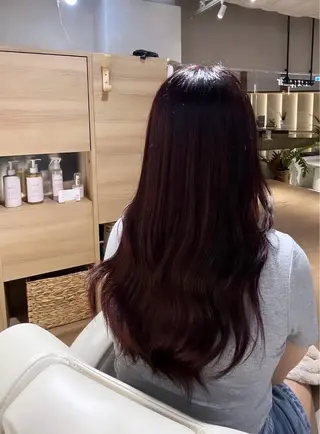 ロング カラー unopulir Veil所属・大西 愛梨のヘアスタイル