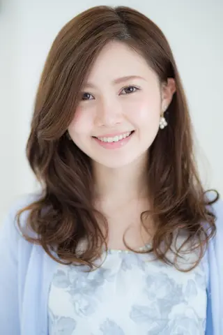 ミディアム カラー パーマ ヘアサロン&脱毛 BACKSTAGE栄のヘアスタイル