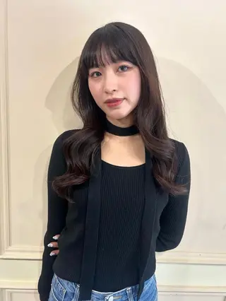 ロング カラー 'AXISガスビル Rinのヘアスタイル