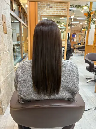 カラー 佐藤 遥菜のヘアスタイル