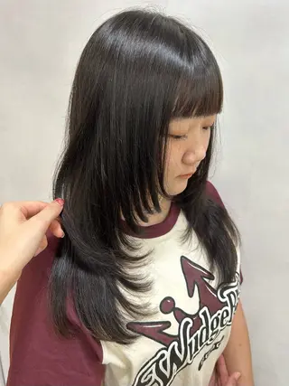 セミロング ツヤハイトーン/ レイヤー💫mayuのヘアスタイル