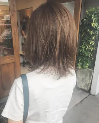 ミディアム カラー ヘアアレンジ ture by glad所属・ture by gladのヘアスタイル