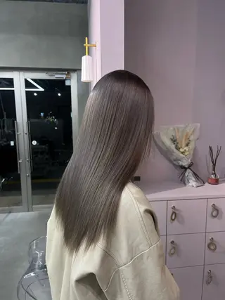 ロング カラー qulim所属・櫻井 はるなのヘアスタイル