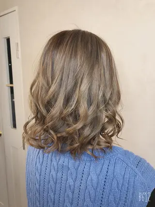 ミディアム カラー🫧アレンジ 🎀REIMIのヘアスタイル