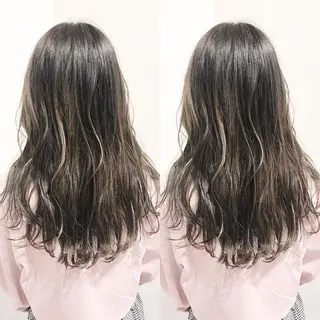 カラー ショートヘア💫 ハイトーン西田拓馬のヘアスタイル