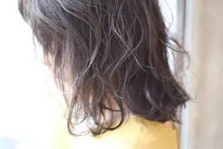 ミディアム カラー 岡本 一平のヘアスタイル