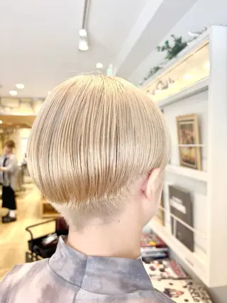 ショート カラー 新宿 新井彩斗のヘアスタイル