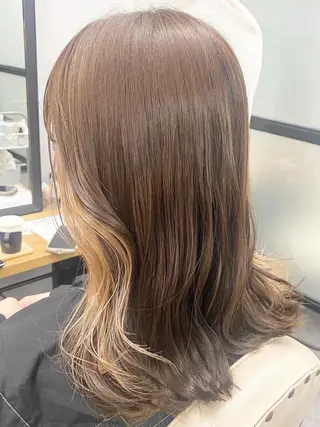 セミロング カラー N° aria 三軒茶屋のヘアスタイル