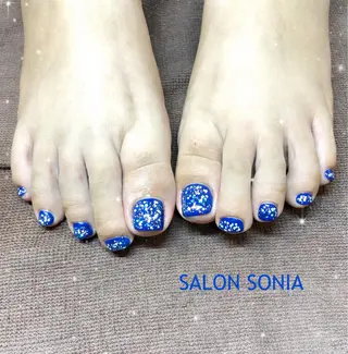 ネイル 小顔・毛穴・たるみ ネイル　似内真樹のエステ・リラクイメージ