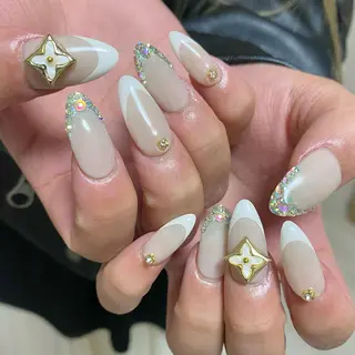 ネイル Blomeel Nailのネイルデザイン