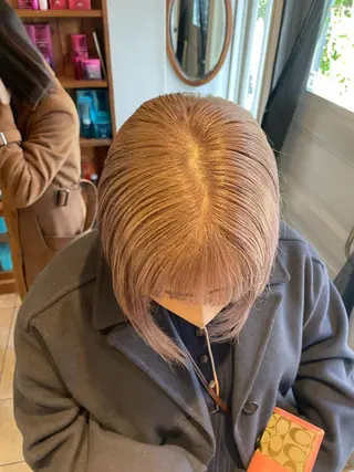 カラー 栗林 茉那のヘアスタイル